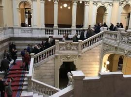 Las Jornadas de Puertas Abiertas se saldan con 2.537 visitas al Parlamento asturiano
