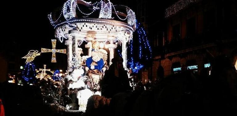Los Reyes Magos estrenan nuevo recorrido por las calles de Oviedo