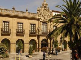 IU pide declarar persona non grata al director del hotel Reconquista