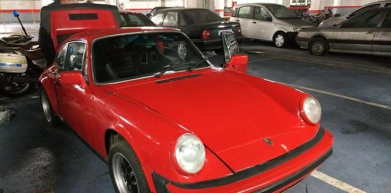 Iniciado el periodo para inspeccionar el Porsche que el Ayuntamiento de Avilés saca a subasta