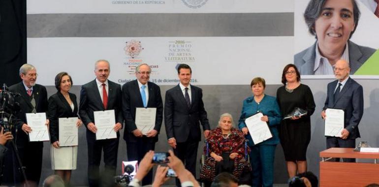 México entrega galardones Premio Nacional de Artes y Literatura 