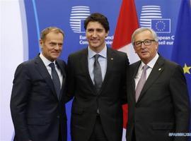 UE y Canadá firman histórico acuerdo de libre comercio