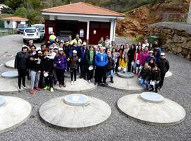 Escolares de Oviedo visitan la Depuradora de Malpica 
