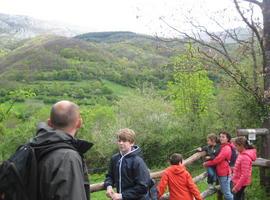 El Parque de la Prehistoria y la Fundación Oso de Asturias organizan el domingo un itinerario 