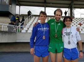 Cuatro medallas para los atletas del C.O.A. en el Asturias de fondo en pista