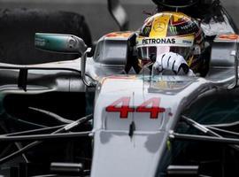 Hamilton gana el GP China y Alonso sufre una nueva avería
