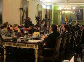 PSOE, Somos e IU aprueban los presupuestos de Oviedo
