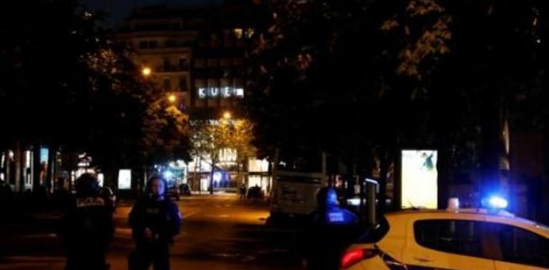 Abatido el autor de un nuevo atentado con policía muerto en París