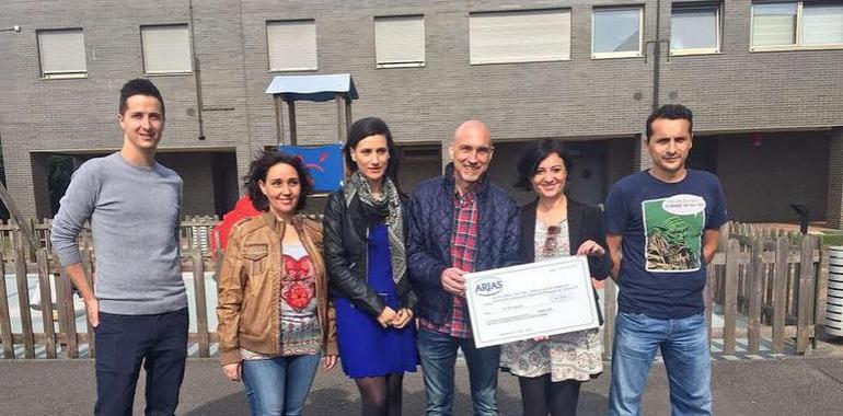 Trabajadores de Mantequerías Arias donan mil euros a la Casa Malva