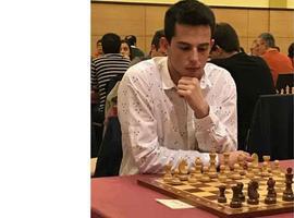 Sául Viñuela, del GCC, campeón de Asturias de ajedrez rápido 