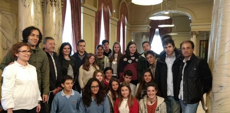 El IES La Magdalena, en Avilés, gana el premio CocaCola de Teatro Joven