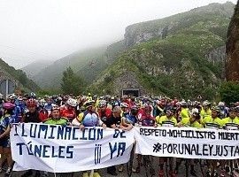 Ciclistas asturianos piden más seguridad en los túneles de la N-630