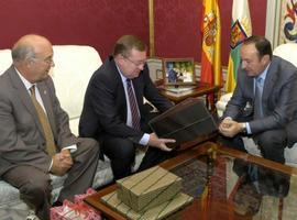 El presidente de La Rioja y el embajador de Rusia tratan las relaciones comerciales entre ambos territorios