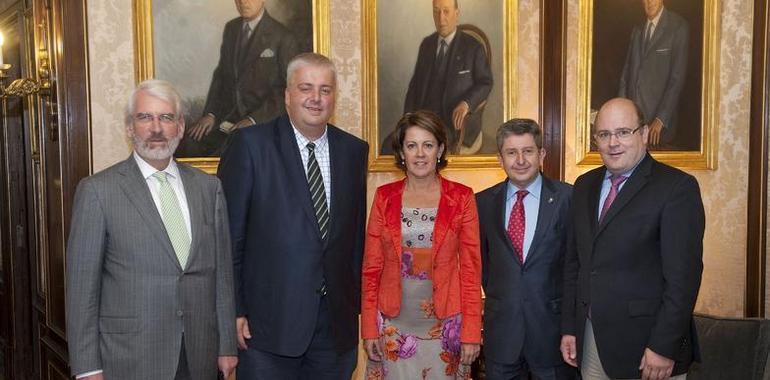 La Presidenta Barcina recibe a varios políticos alemanes 