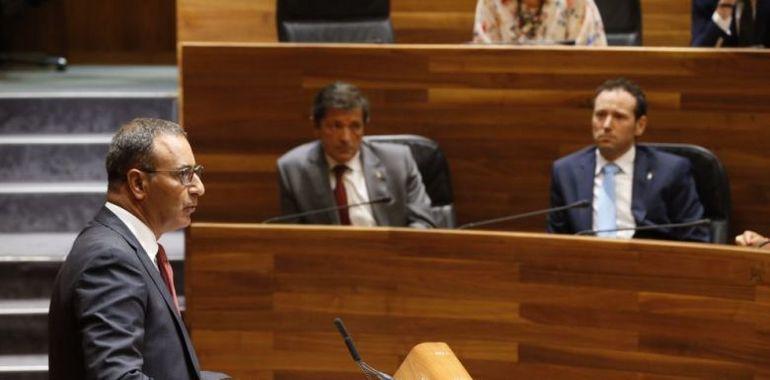 Fernando Lastra asume la cartera de Infraestructuras en el Ejecutivo asturiano