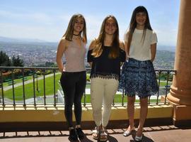 El Centro Asturiano de Oviedo elige Reina, Damas y Abuelos del Año