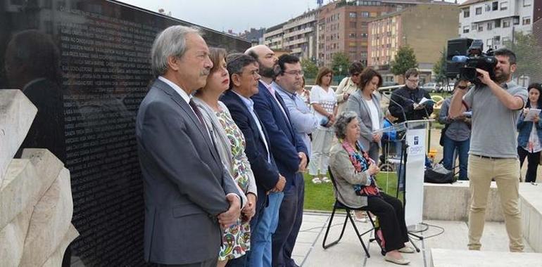 El ayuntamiento de Oviedo rinde homenaje a las Víctimas del Terrorismo