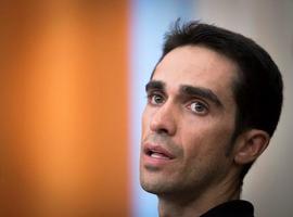 Contador se despide en una Vuelta con la seguridad reforzada