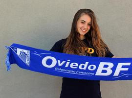 Andrea Carbajal cierra la plantilla del Oviedo Balonmano Femenino