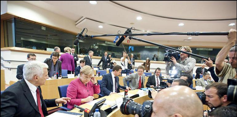 Merkel impulsa nuevas directrices para estabilizar el sistema monetario internacional
