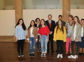 Sin sombra, del Colegio Virgen Mediadora de Gijón ganadores de Euroscola