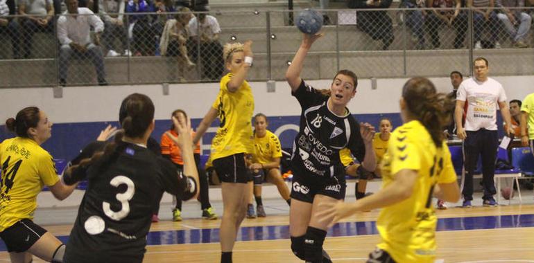 Duelo en la cumbre del Oviedo Balonmano Femenino