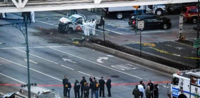 8 muertos y 12 heridos en un atentado terrorista en Nueva York