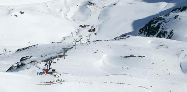 Fuentes de Invierno abre seis pistas a la temporada de esquí