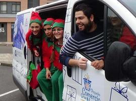 Trasgos apoyan en Oviedo el Pequeño comercio, gran Navidad
