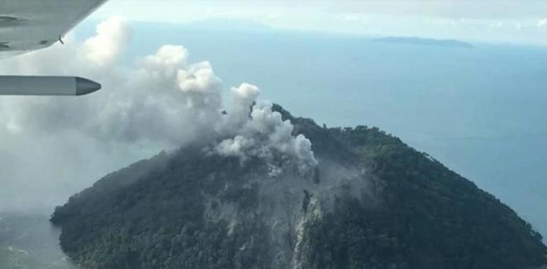 Alerta de tsunamis tras erupción volcánica en Papúa Nueva Guinea