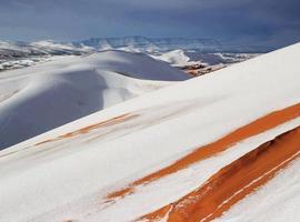 La nieve salta el estrecho y se atreve con el Sahara