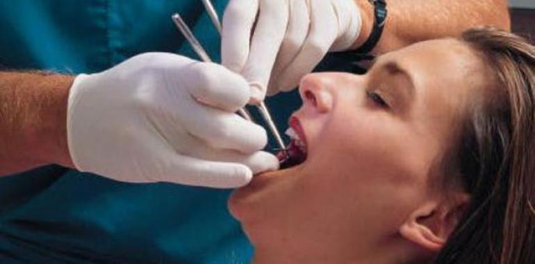 El Colegio de odontólogos y Estomatólogos de Asturias y la OMS recomiendan limitar el azúcar