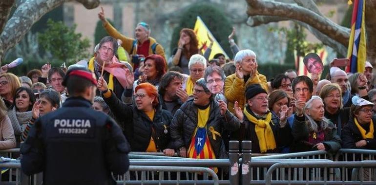 Los diputados catalanes encarcelados sin juicio denuncian ante la ONU