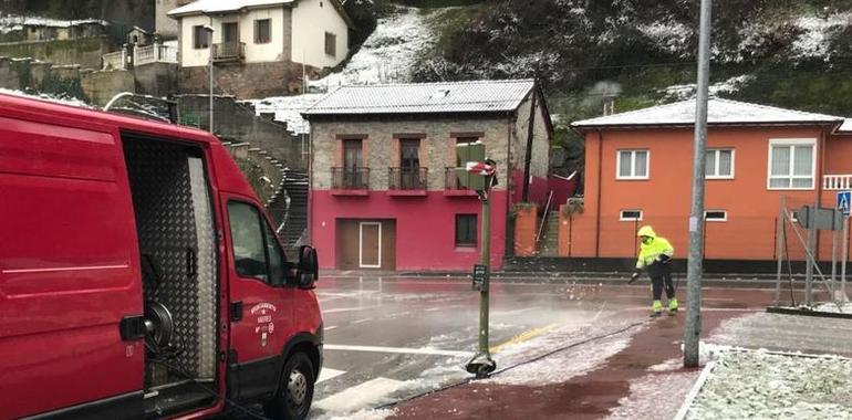 Dos puertos cerrados y 6 carreteras cortadas, balance de hoy en Asturias