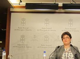 Marta Pulgar habla en nombre de la Comisión de Estudio sobre la Pobreza y Desigualdad Social