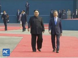 Kim Jong-un cruza la frontera para la histórica cumbre coreana