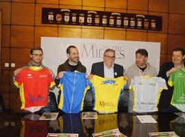 150 corredores de 22 equipos en la Challenge Montaña Central de Asturias 