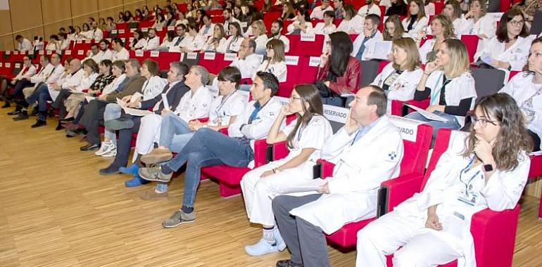 86 nuevos especialistas en Atención Primaria para Asturias: El HUCA celebra su labor con un encuentro dedicado a la comunicación en salud