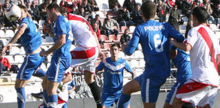 El Rayo B rompe la racha del Real Oviedo