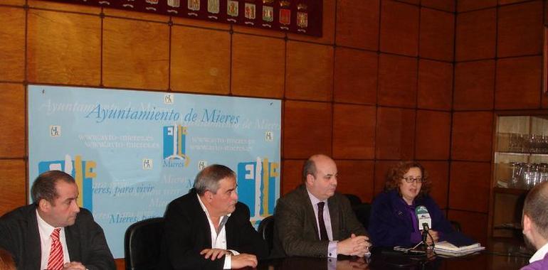 Principado y Ayuntamiento de Mieres acuerdan realizar un plan de coordinación para el transporte en el concejo
