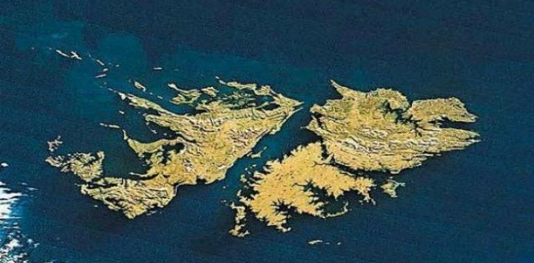 La visita de parlamentarios ingleses a Malvinas "corrobora" la denuncia sobre "militarización" de la región