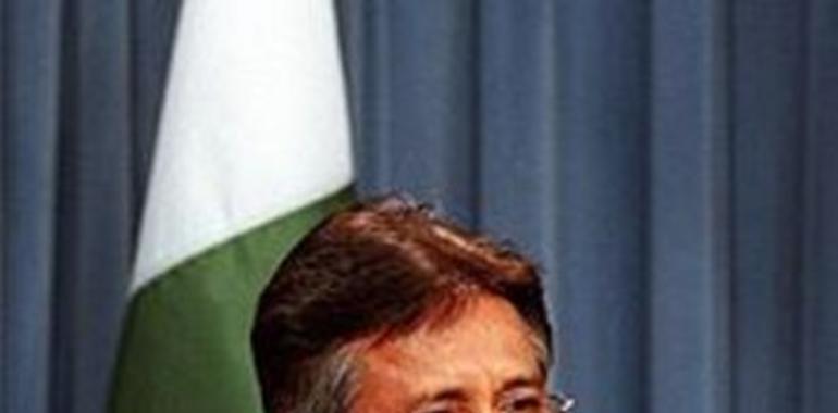 Pakistán da a Interpol orden roja de arresto contra Musharraf por el asesinato de Buto