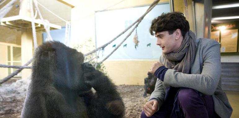 Yon González apadrinará a la pequeña elefanta que nació en el Parque de la Naturaleza de Cabárceno 