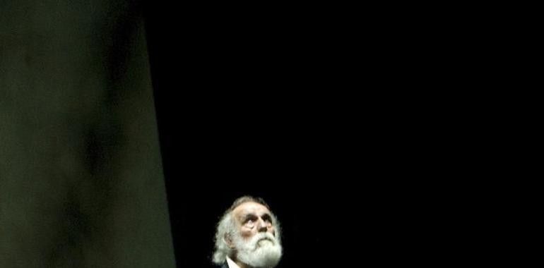 Langreo conmemora el Día Mundial del Teatro con “La Noche de Max Estrella” por Carlos Álvarez -Novoa