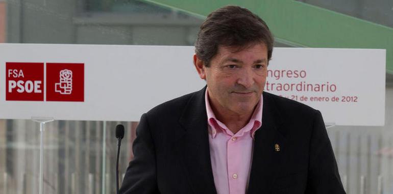 Javier Fernández inicia las conversaciones para acortar plazos y que haya un gobierno en Asturias