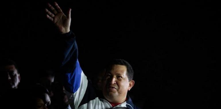  Chávez pisa suelo barinés procedente de La Habana 