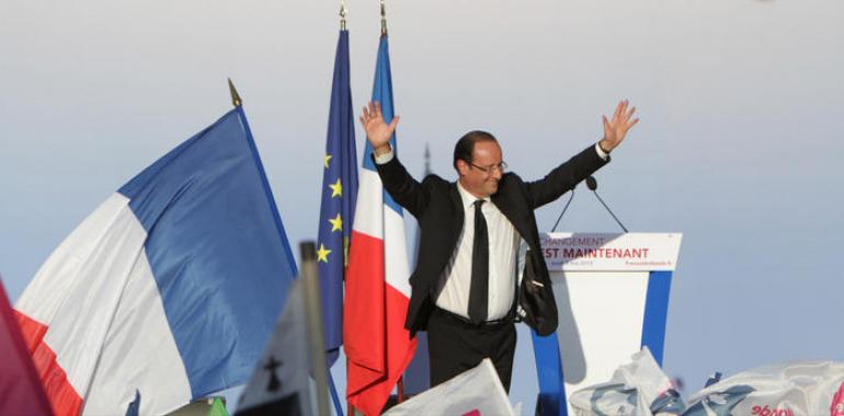 Hollande gana las elecciones con el 52% de los votos
