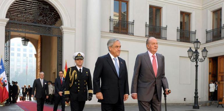 El presidente de Chile, Piñera, recibe a Don Juan Carlos en su visita de Estado