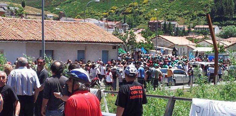La marcha minera asturiana, a 372 kilómetros de Madrid