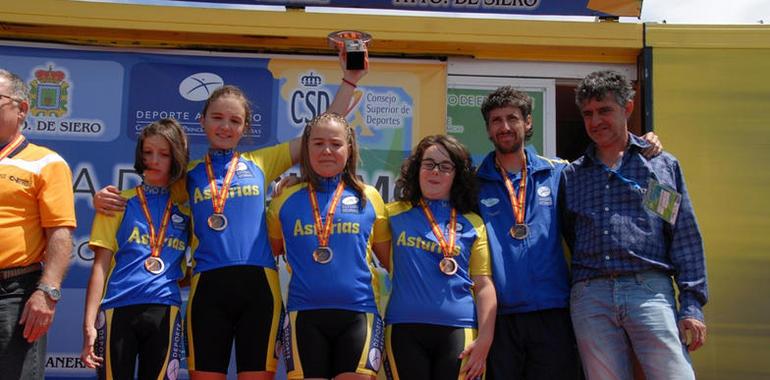 Seis medallas para Asturias en los Nacionales escolares de ciclismo